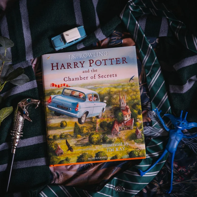 Harry potter & the chamber of secrets illustrated edition