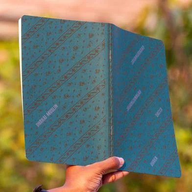 Sevendays ঢাকাই মসলিন ফরেস্ট গ্রিন নোটবুক - SN202403387 — ছবি 4